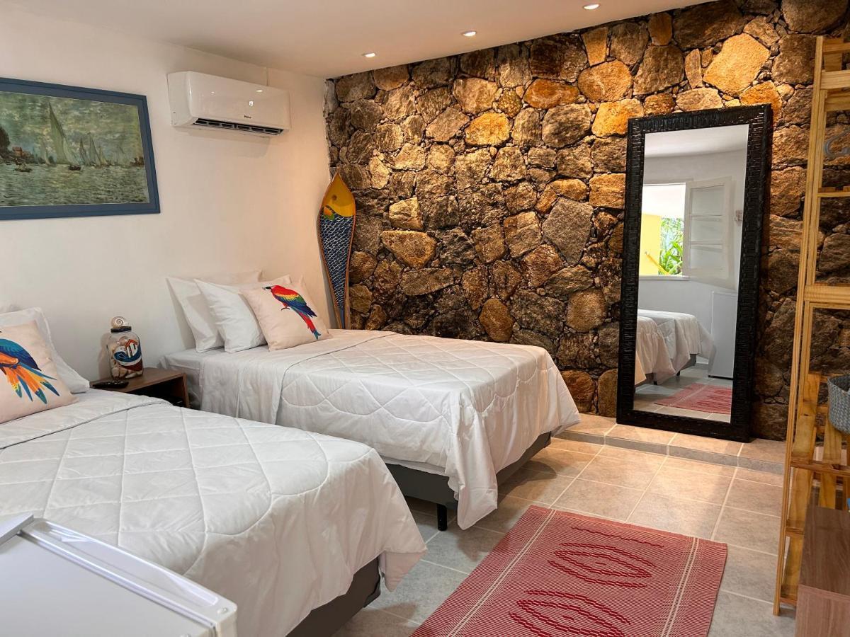 Casa Amarela Bed and Breakfast Angra dos Reis Exteriör bild